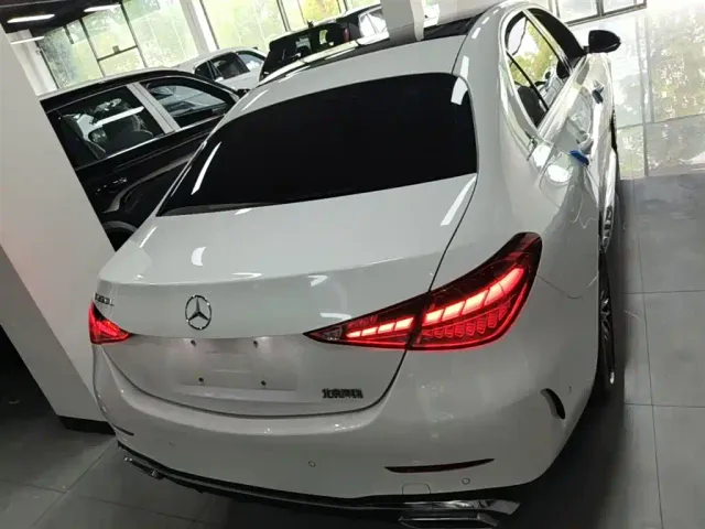 Mercedes-Benz C-Class — Фото автомобиля 5