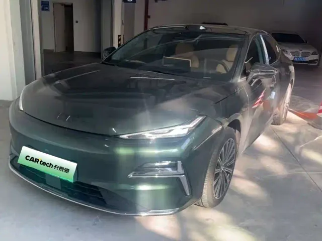 Фотография автомобиля — Geely Galaxy Xingyao 8