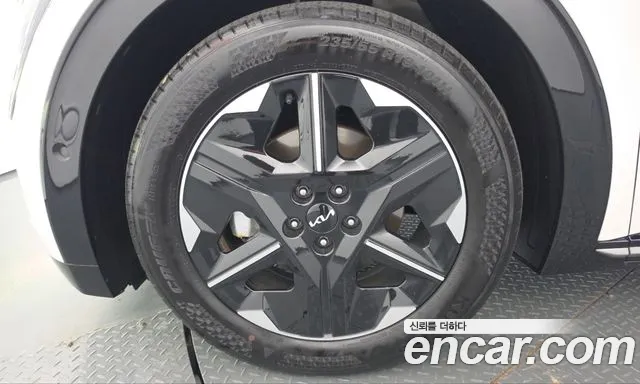 Kia EV6 New — Фото автомобиля 5