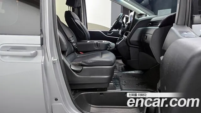 Hyundai Staria Staria Tourer 9 мест — Фото автомобиля 10