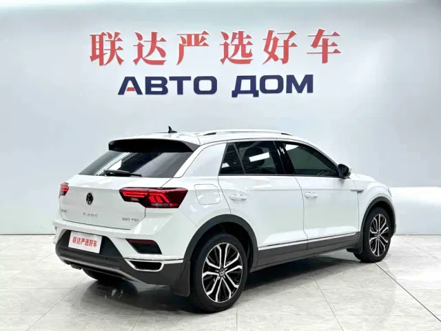 Volkswagen T-Roc — Фото автомобиля 6