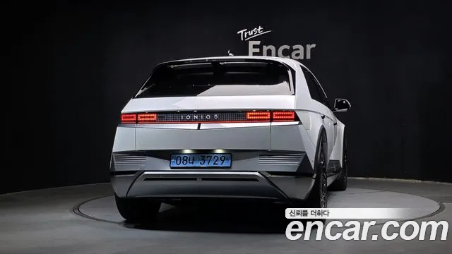 Hyundai Ioniq 5 — Фото автомобиля 4
