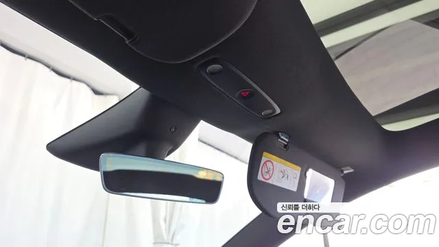 Tesla Model Y — Фото автомобиля 23