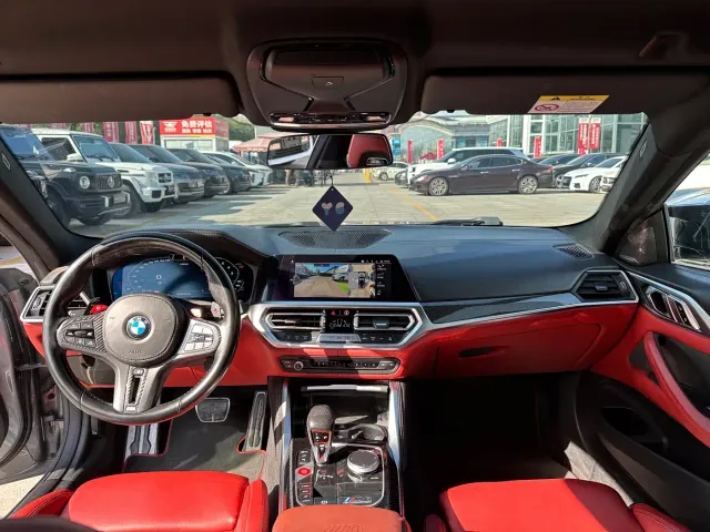 BMW M4 — Фото автомобиля 7