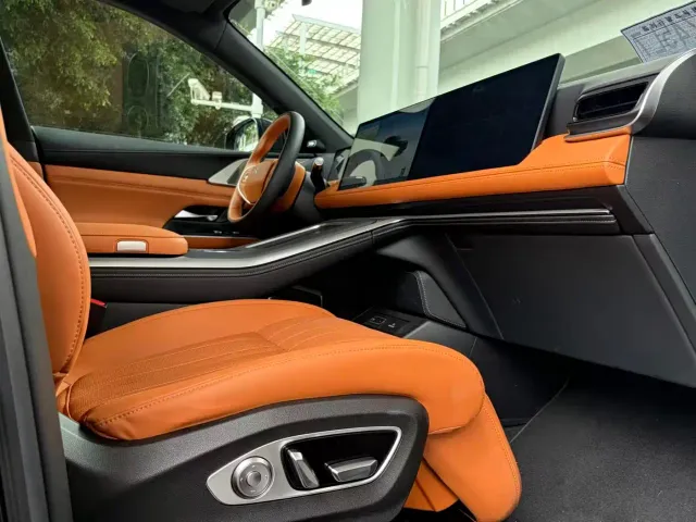 Xpeng G9 — Фото автомобиля 6