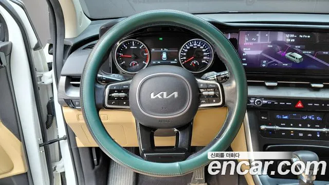 Kia Carnival Generation 4 — Фото автомобиля 19