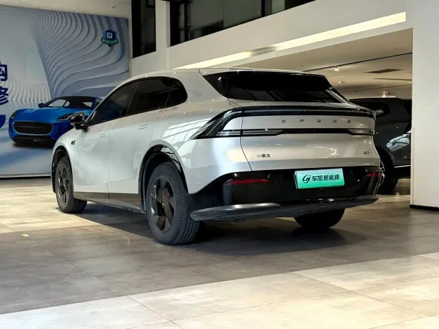 Xpeng G7 — Фото автомобиля 7