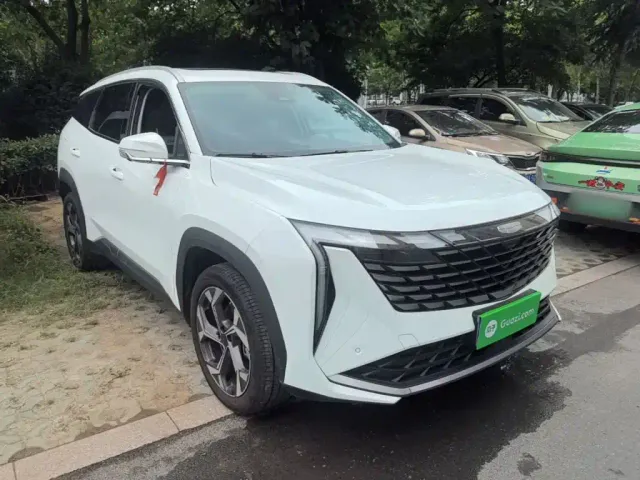 Geely Boyue L — Фото автомобиля 3
