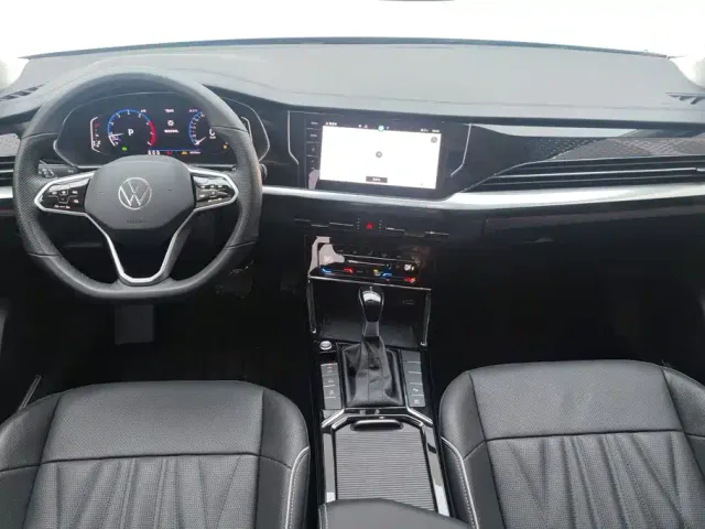 Volkswagen Passat — Фото автомобиля 12