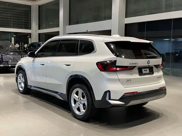 BMW X1 — Фото автомобиля 6