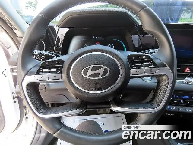 Hyundai Avante CN7 — Фото автомобиля 8