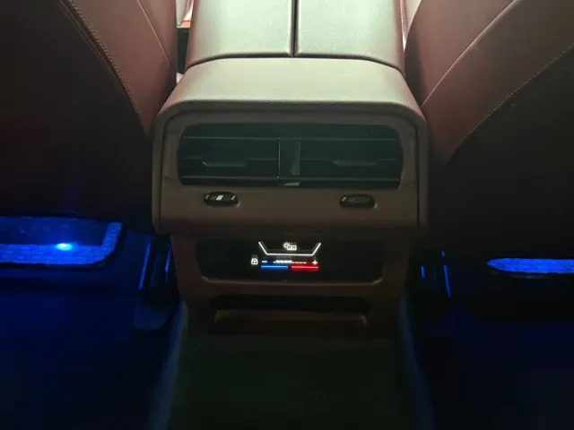 BMW 5 Series — Фото автомобиля 17