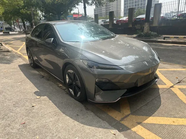 Deepal Deepal SL03 2022 1.5L 1200 Range Extender Version — Фото автомобиля 3