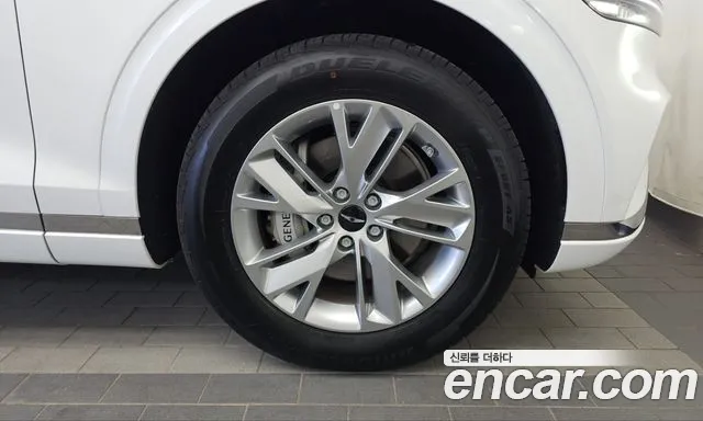 Genesis GV70 — Фото автомобиля 6