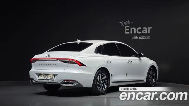 Hyundai Grandeur (New) Hybrid — Фото автомобиля 2