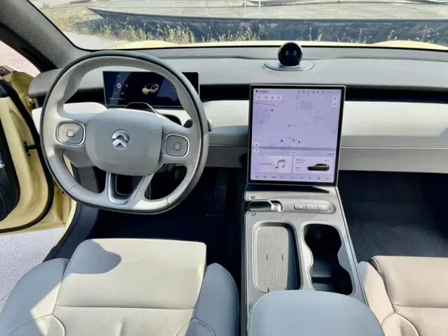 Nio ET5 Touring — Фото автомобиля 4