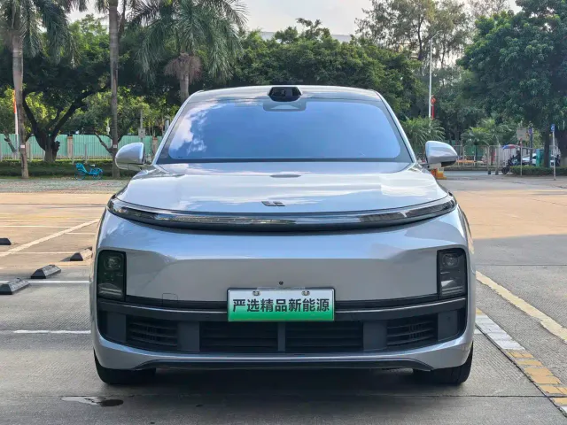 Li Auto L9 — Фото автомобиля 2