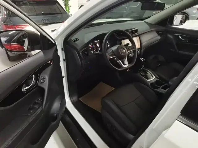 Nissan X-Trail — Фото автомобиля 15