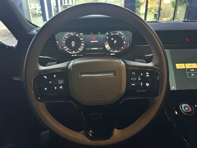Land Rover Range Rover Sport — Фото автомобиля 10