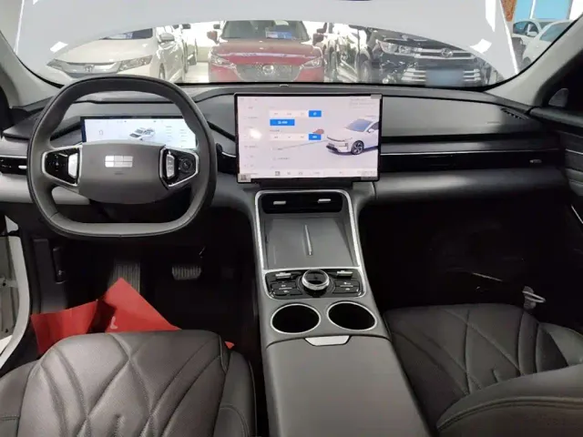 Geely Galaxy L6 — Фото автомобиля 9