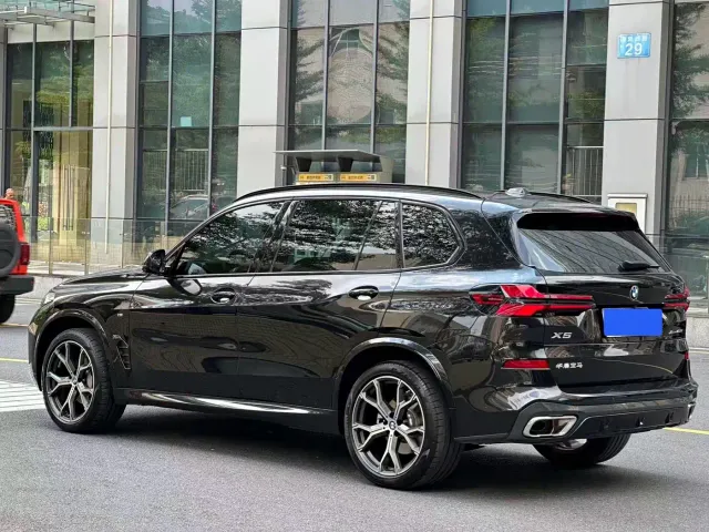BMW X5 — Фото автомобиля 6