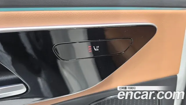 Mercedes-Benz E-Class — Фото автомобиля 30