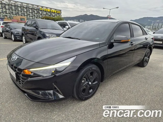 Hyundai Avante CN7 — Фото автомобиля 2