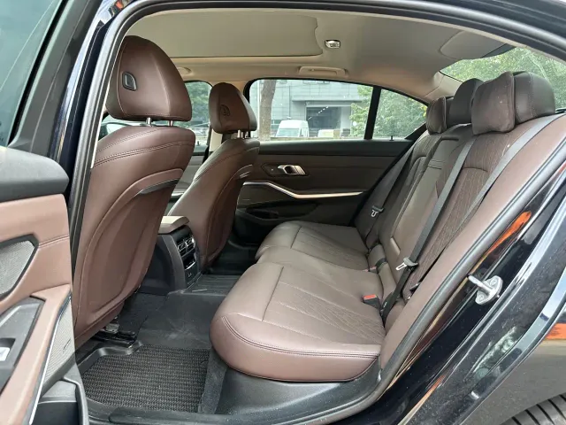 BMW 3 Series — Фото автомобиля 8