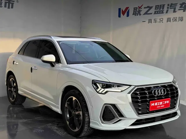 Audi Q3 — Фото автомобиля 3