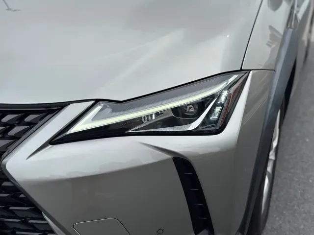 Lexus UX — Фото автомобиля 17
