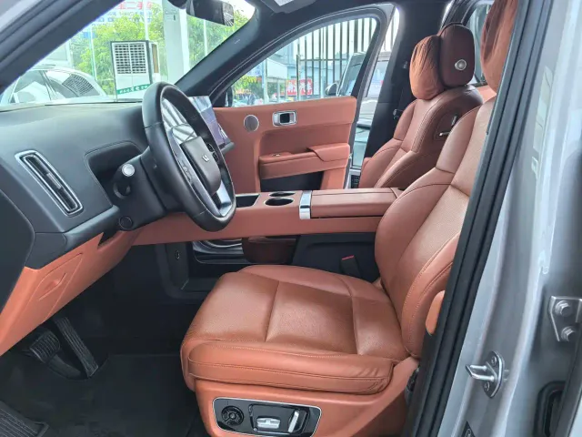 Li Auto L9 — Фото автомобиля 5