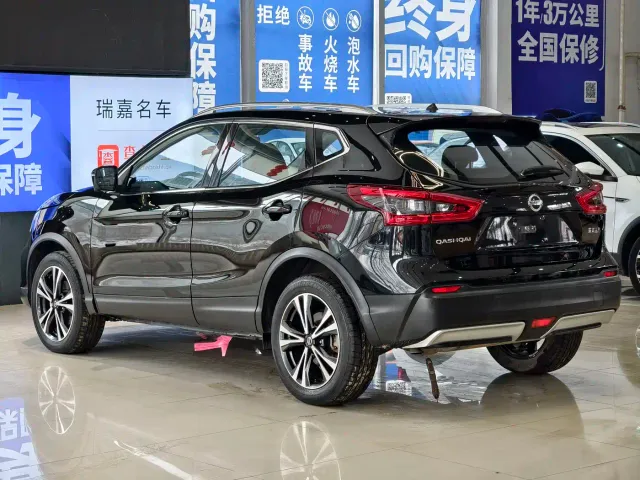 Nissan Qashqai — Фото автомобиля 24
