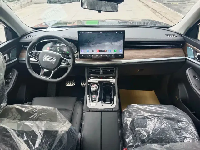 Skyworth Auto HT-i — Фото автомобиля 11