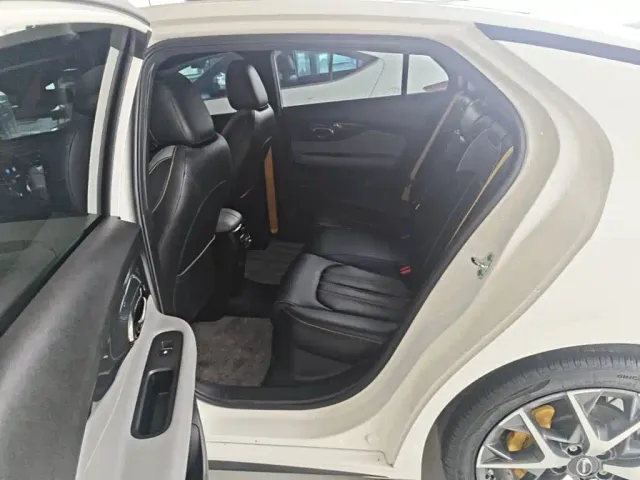 GAC Trumpchi Emkoo — Фото автомобиля 16