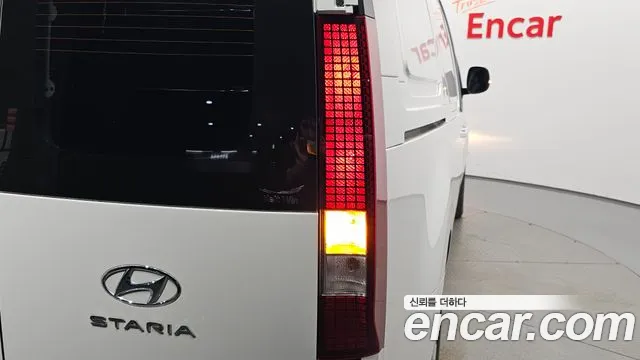 Hyundai Staria Staria Карго 3 места — Фото автомобиля 18