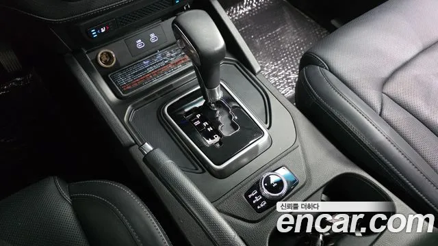 KG_Mobility_Ssangyong Rexton Новый Rexton Sport Khan Дизель 2.2 4WD — Фото автомобиля 9