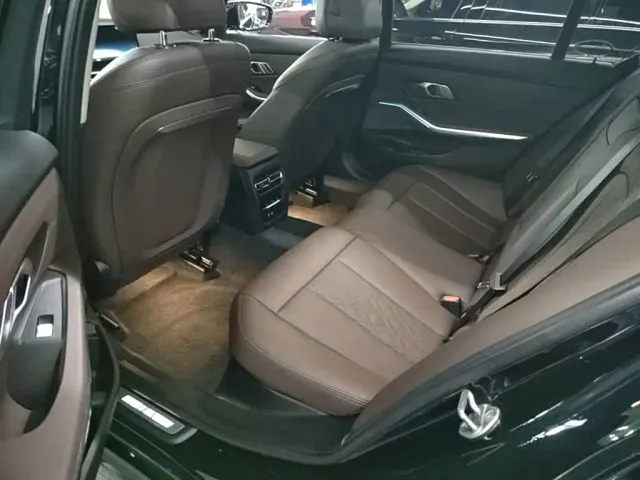 BMW 3 Series — Фото автомобиля 16