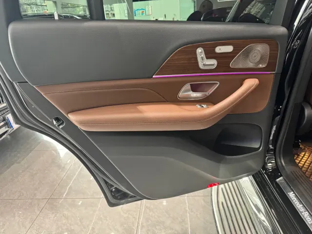 Mercedes-Benz Mercedes-Benz GLS — Фото автомобиля 18