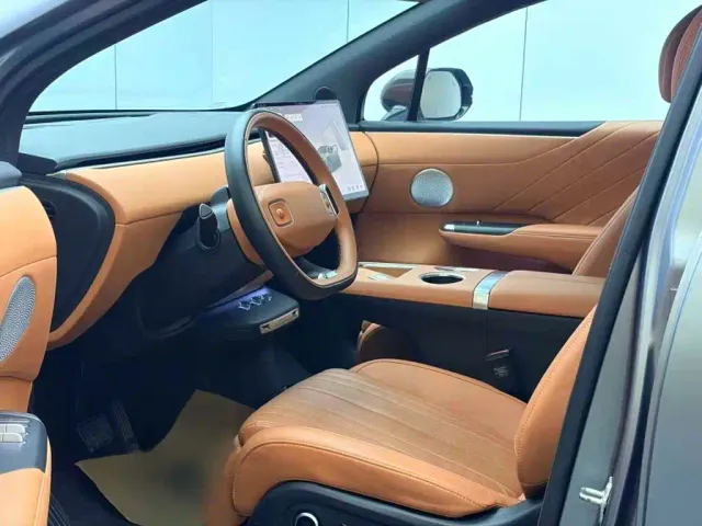 Changan Qiyuan E07 — Фото автомобиля 15