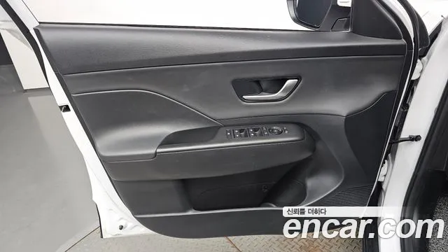 Hyundai Kona SX2 — Фото автомобиля 13