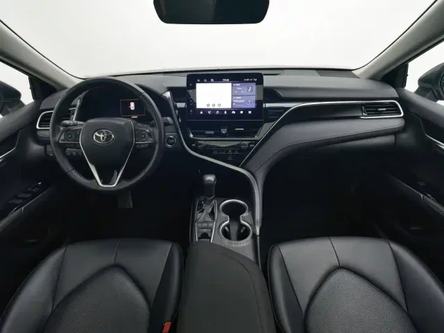 Toyota Camry — Фото автомобиля 5