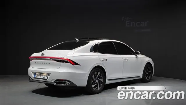 Hyundai Grandeur — Фото автомобиля 2