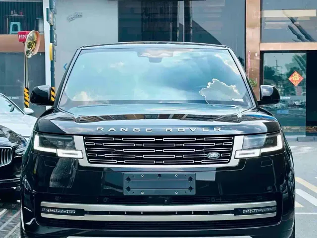 Фотография автомобиля — Land Rover Range Rover