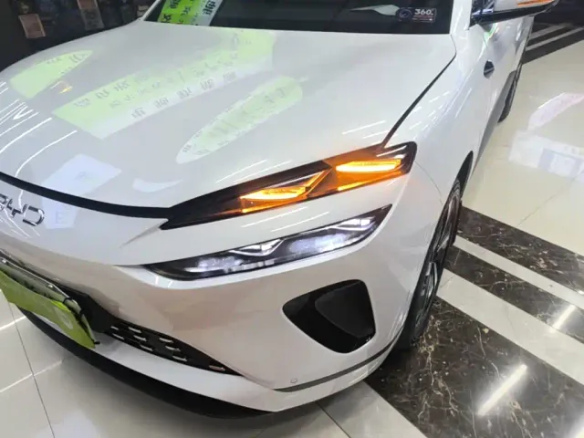 BYD Sealion 06 — Фото автомобиля 23