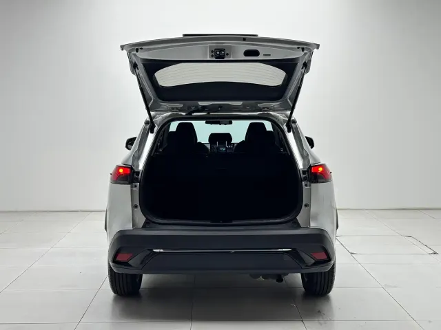 Toyota Frontlander — Фото автомобиля 23