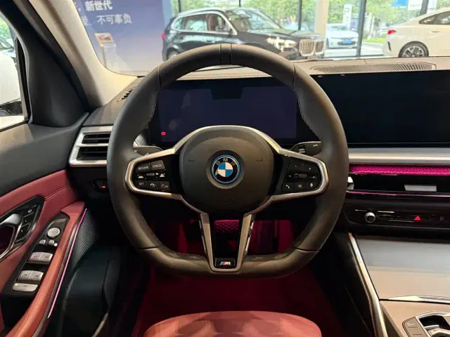 BMW i3 — Фото автомобиля 13