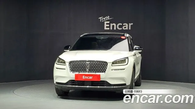 Lincoln Corsair — Фото автомобиля 3