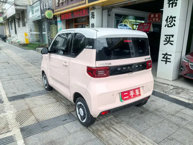 Wuling Hongguang Mini EV — Фото автомобиля 6