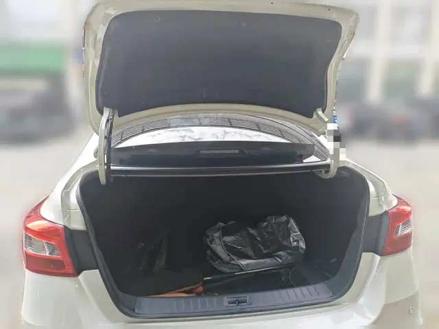 Nissan Sylphy — Фото автомобиля 15