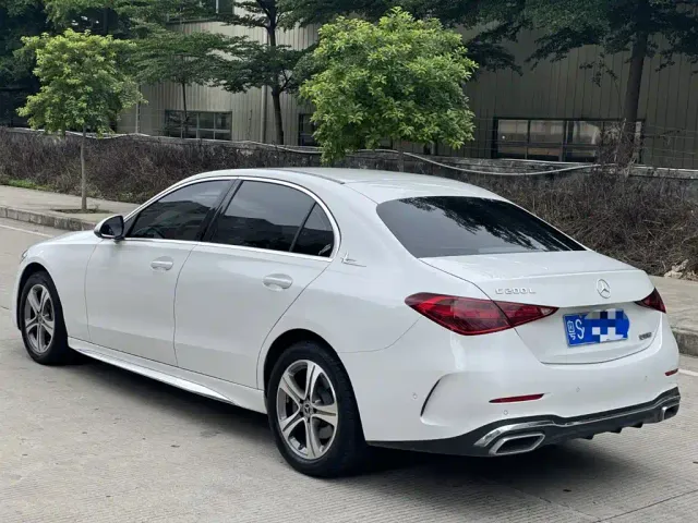 Mercedes-Benz C-Class — Фото автомобиля 4
